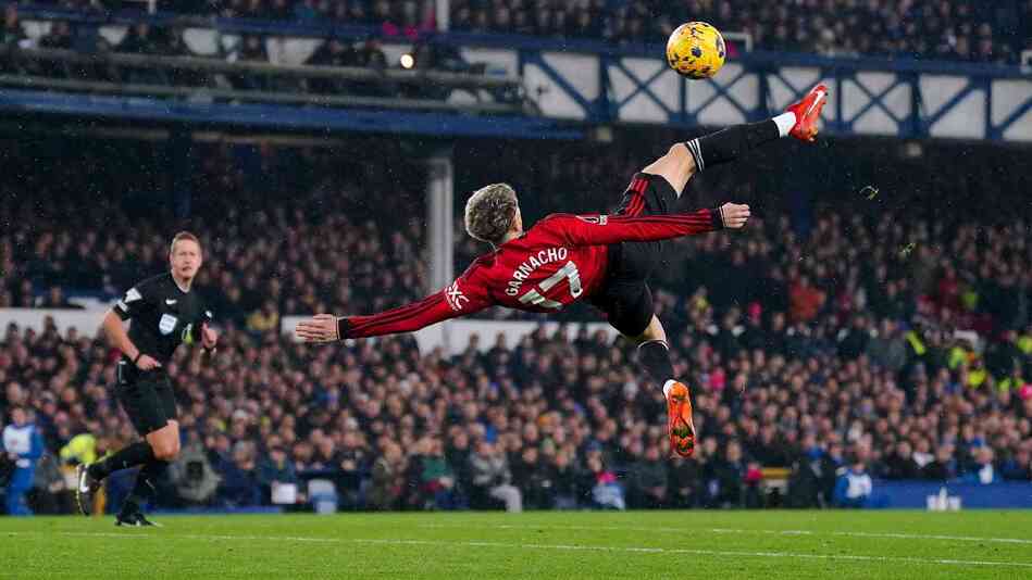 Gol Salto Garnacho