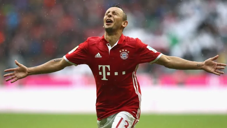 Eks Bayern Munich dan Kapten Sao Paulo Tutup Lembaran Karier